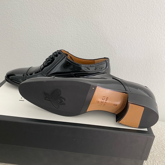 GUCCI Patent Leather Oxfords - Picture 4 of 10